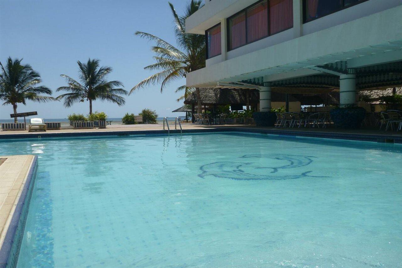 Beachcomber Hotel And Resort Daressalam Exterior foto