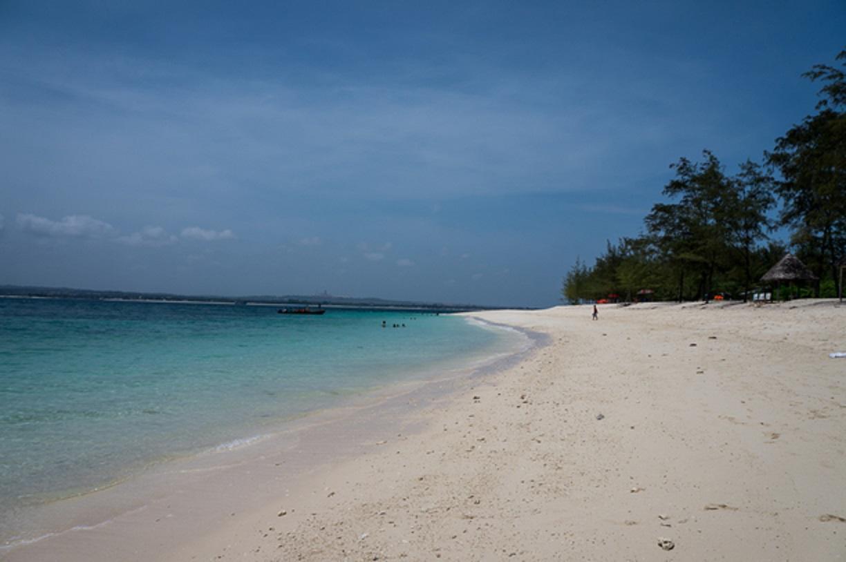 Beachcomber Hotel And Resort Daressalam Exterior foto